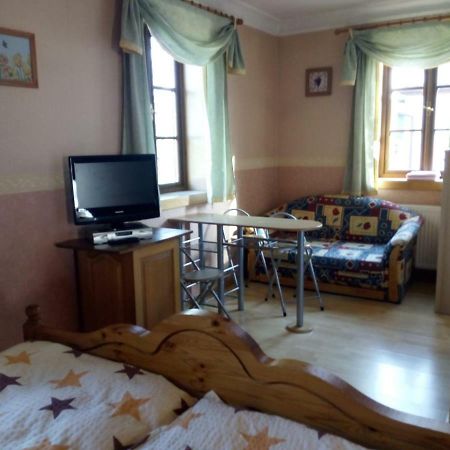 ホテル Restaurant A Pension Sorrento Nový Bor エクステリア 写真